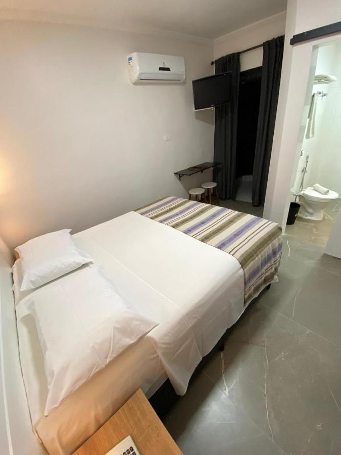 Flat - Acomoda Ate 4 Hospedes - Bairro Do Gonzaga - Santos Sp Ngoại thất bức ảnh