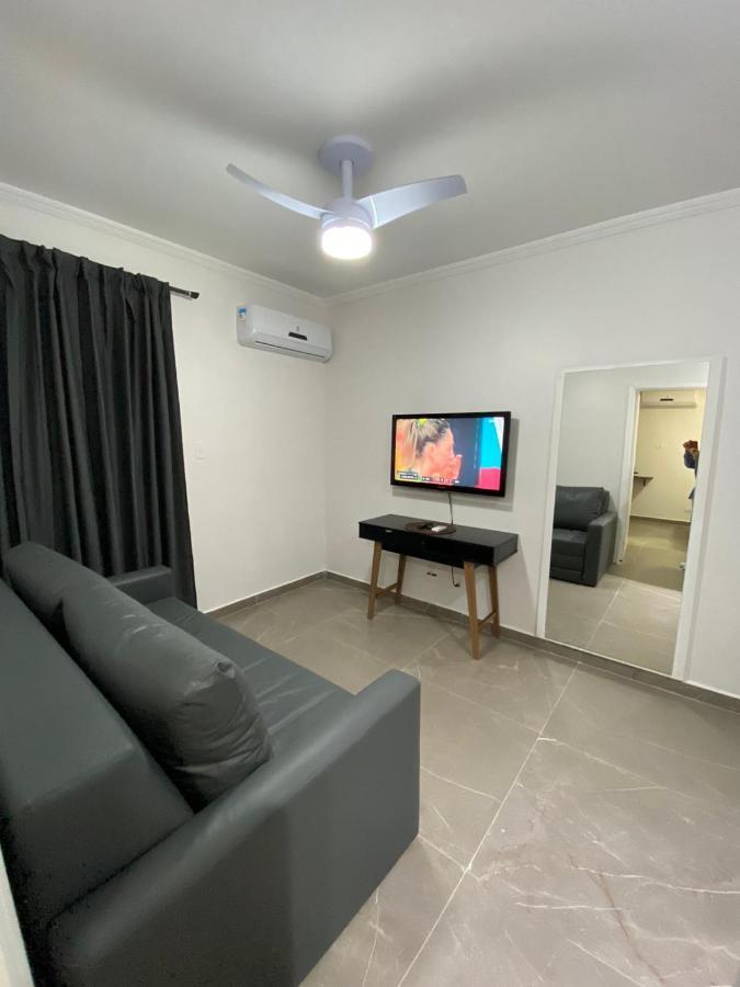 Flat - Acomoda Ate 4 Hospedes - Bairro Do Gonzaga - Santos Sp Ngoại thất bức ảnh