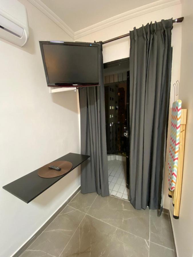 Flat - Acomoda Ate 4 Hospedes - Bairro Do Gonzaga - Santos Sp Ngoại thất bức ảnh